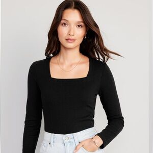Old Navy Fitted Square-neck Ribbed-knit tee | M